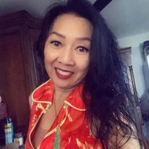 Meet your Posher, Liz